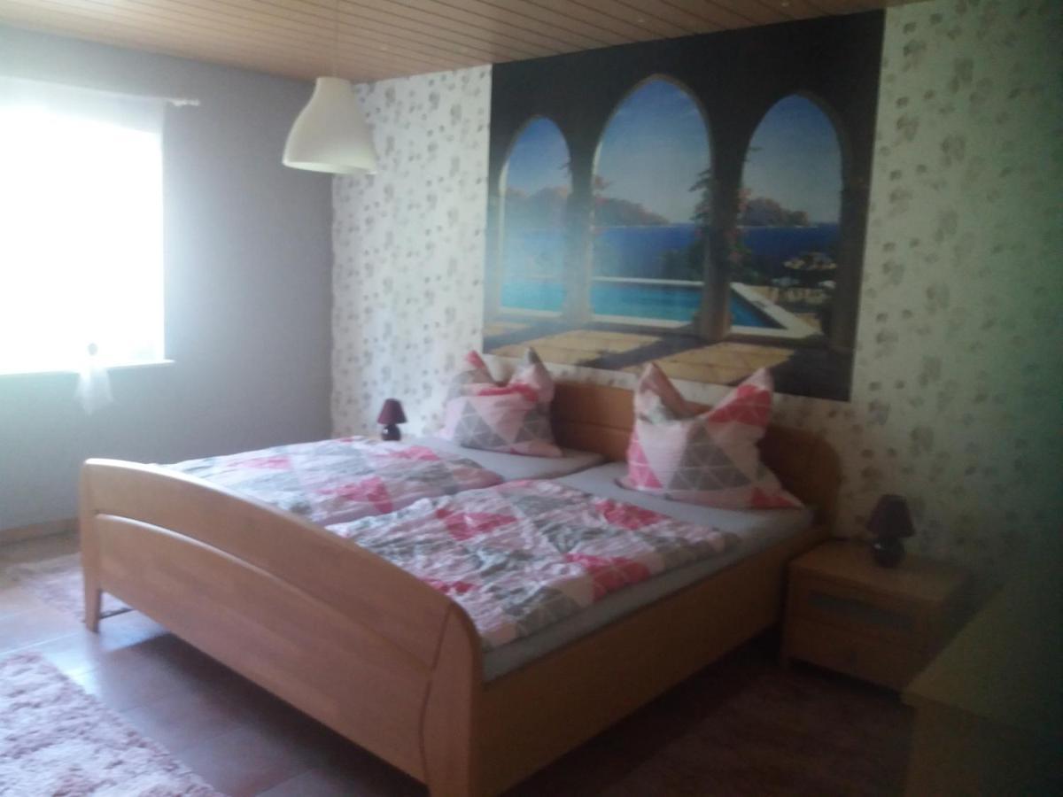 Ferienwohnung Im Bungert Merzig Esterno foto