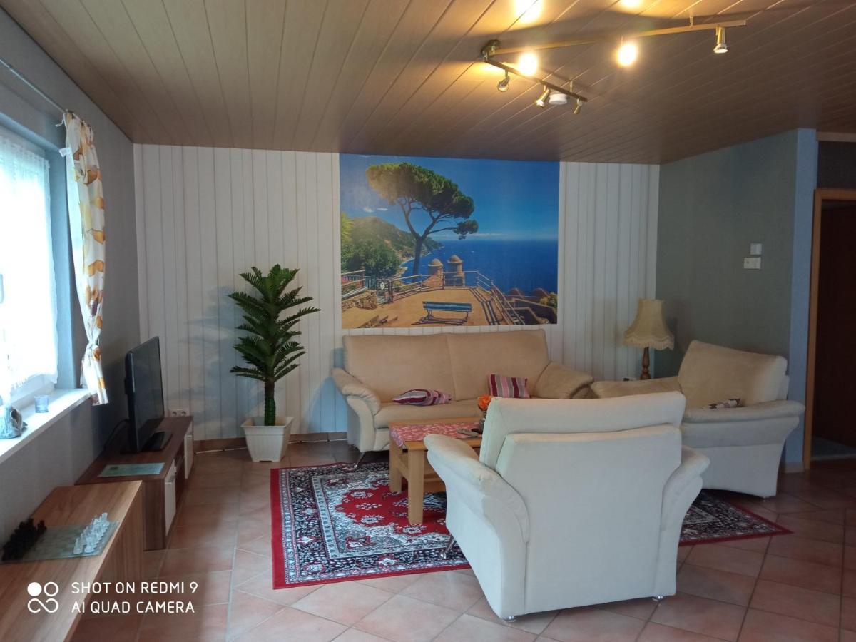 Ferienwohnung Im Bungert Merzig Esterno foto